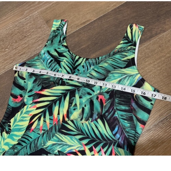 Tropical print sleeveless bodysuit size L - Picture 6 of 12